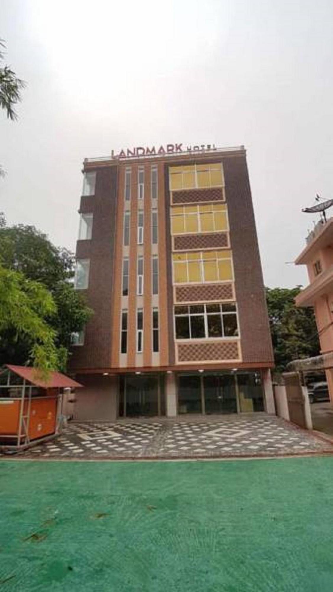 Landmark Hotel Rangum Exterior foto
